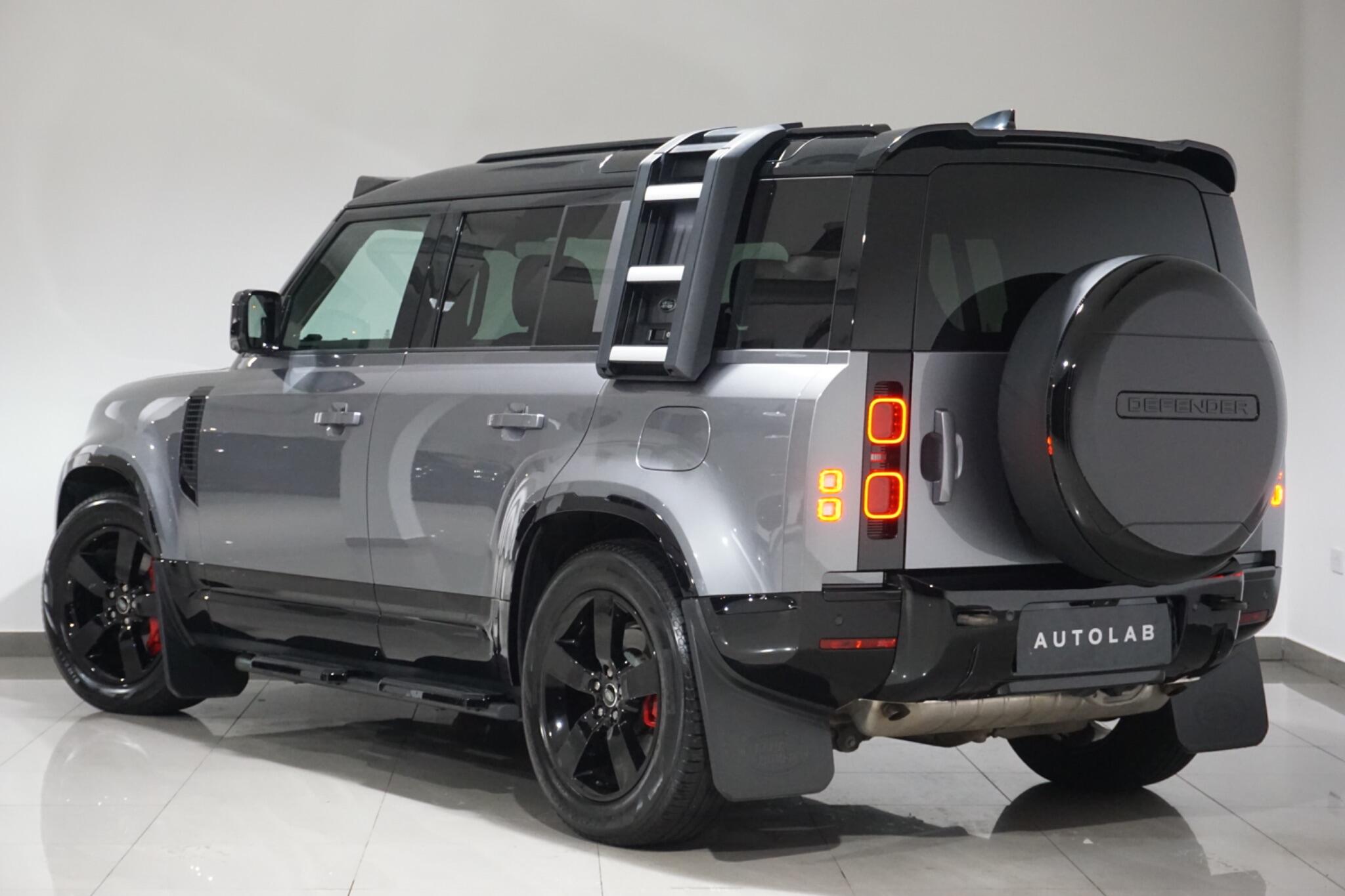 Land Rover Defender 110 2.0 P400e 15.4kWh X-Dynamic SE SUV 5dr Petrol Plug-in Hybrid Auto 4WD Euro 6 (s/s) (404 ps)